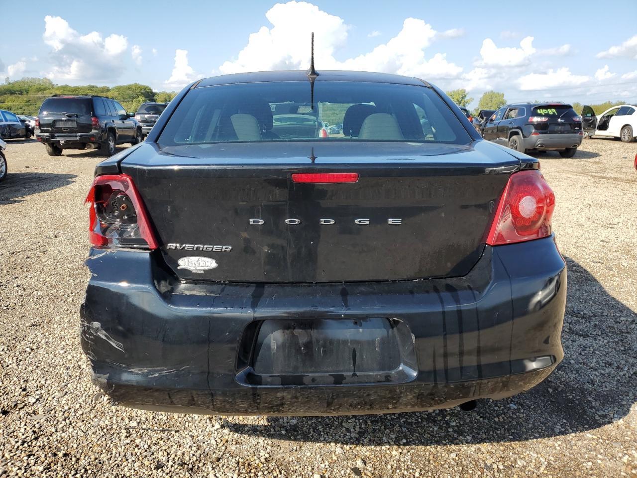 2014 DODGE Avenger