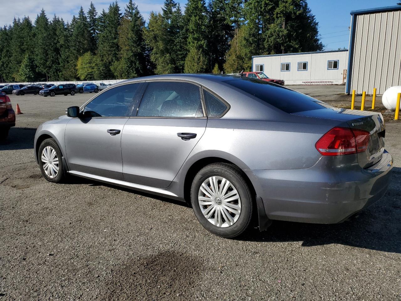 2015 VOLKSWAGEN Passat
