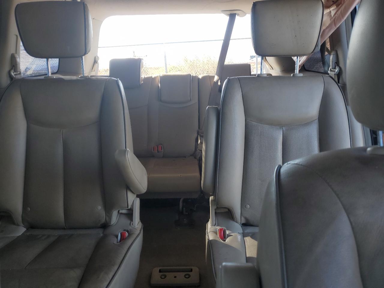 2012 NISSAN Quest