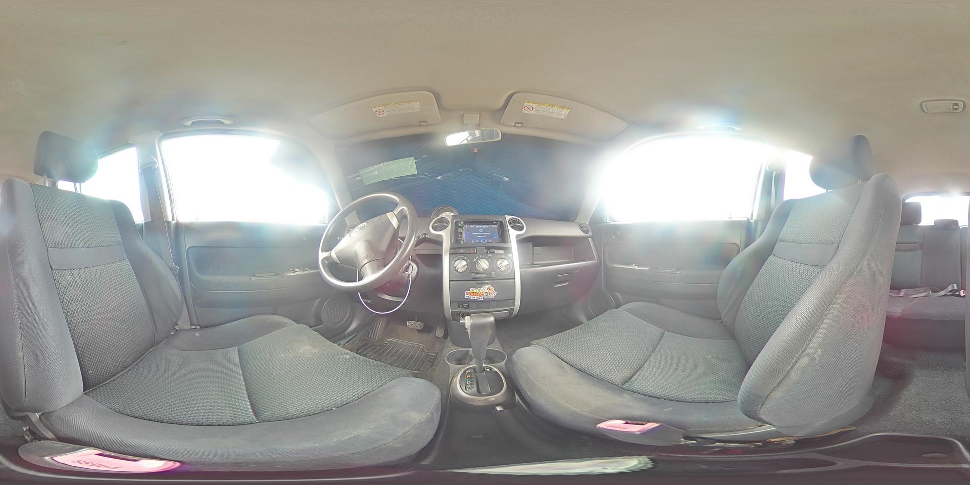 2004 TOYOTA SCION