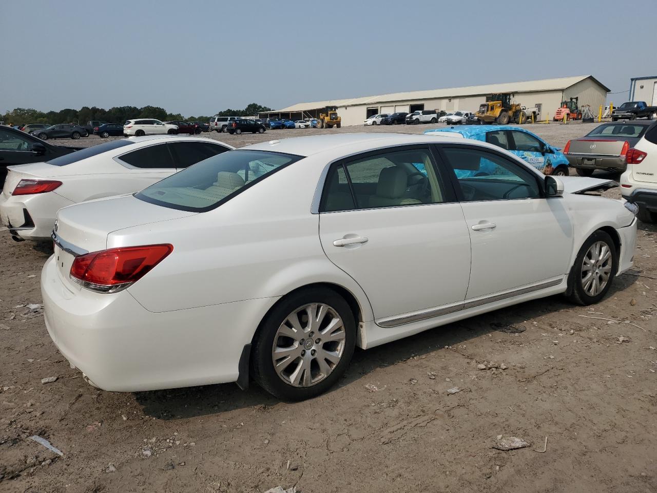 2012 TOYOTA Avalon