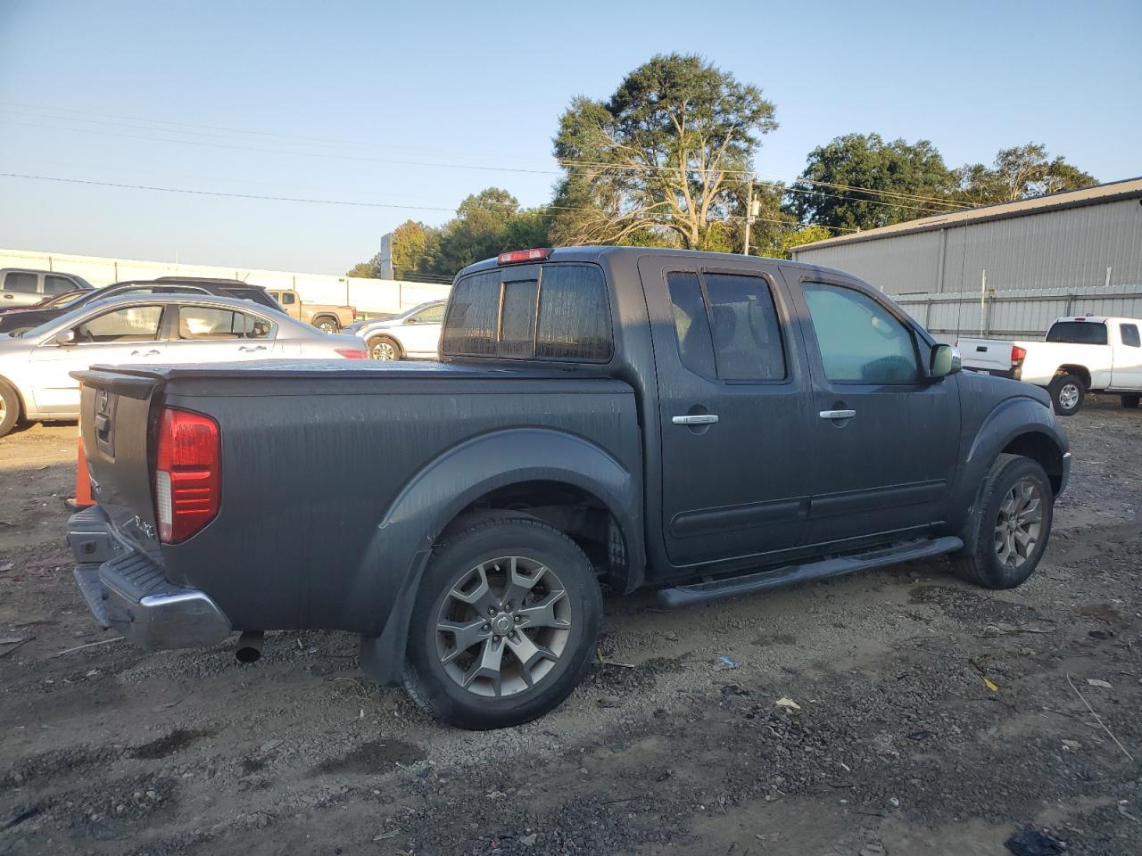2014 NISSAN Frontier
