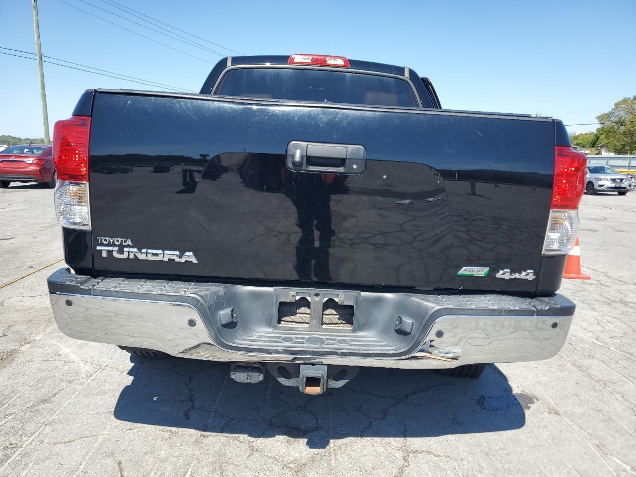 2011 TOYOTA TUNDRA