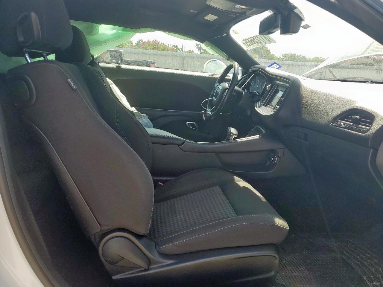 2019 DODGE Challenger