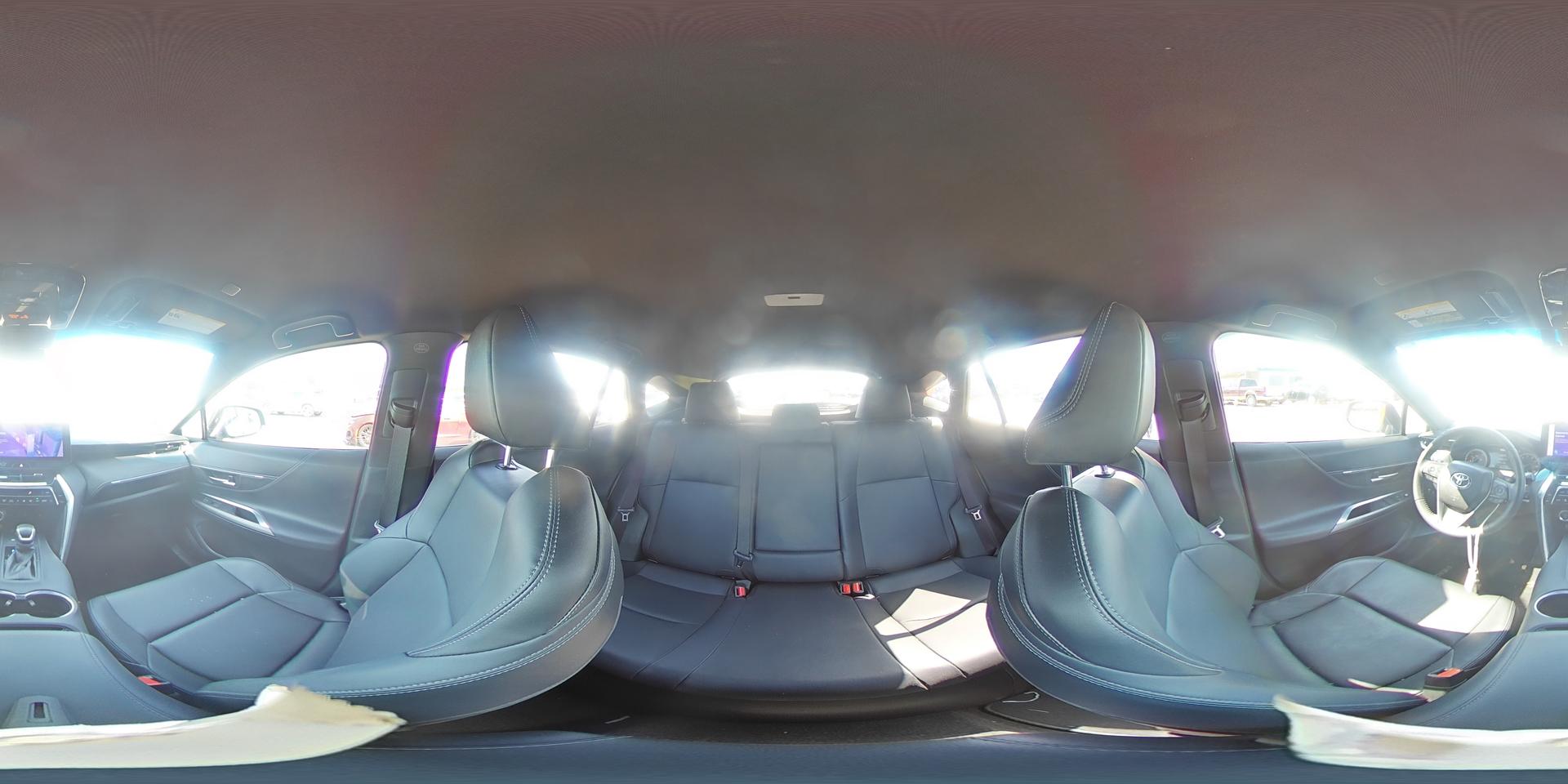 2024 TOYOTA VENZA