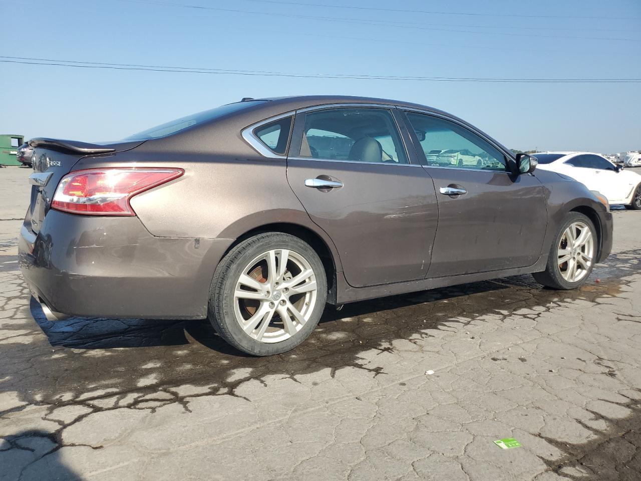 2013 NISSAN ALTIMA