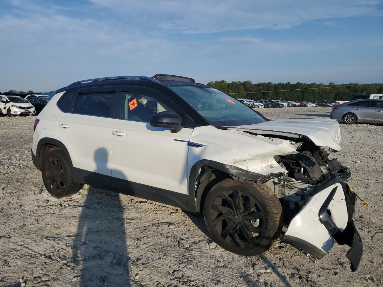 2024 VOLKSWAGEN Taos
