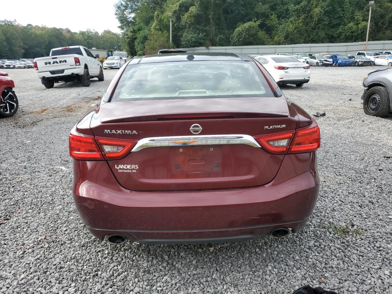 2016 NISSAN Maxima