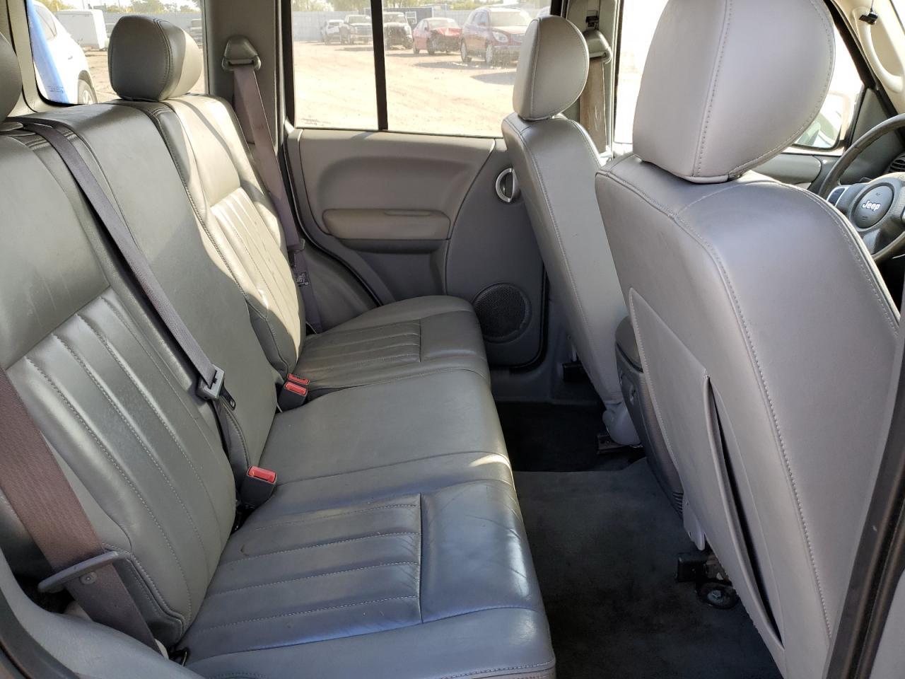 2006 JEEP Liberty