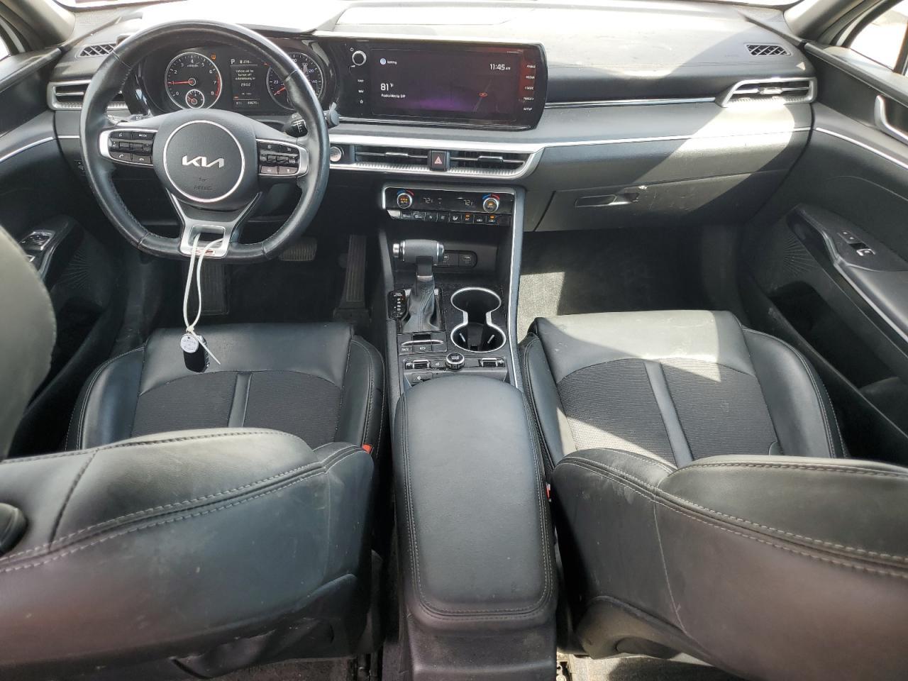 2022 KIA K5