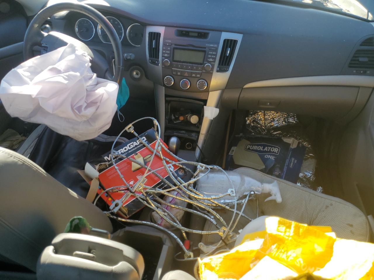 2010 HYUNDAI SONATA