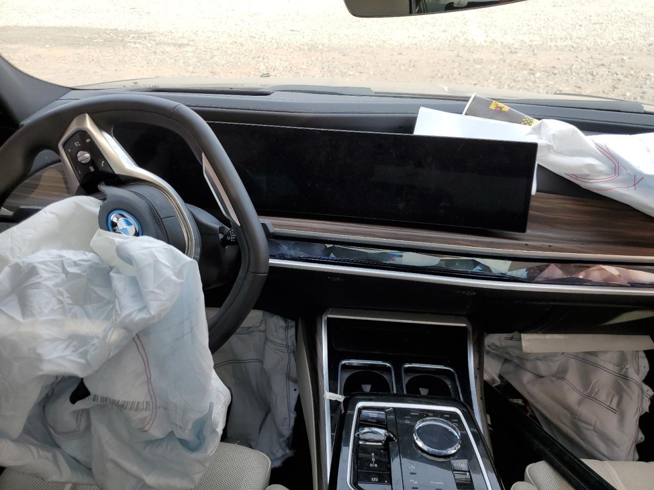 2024 BMW i7