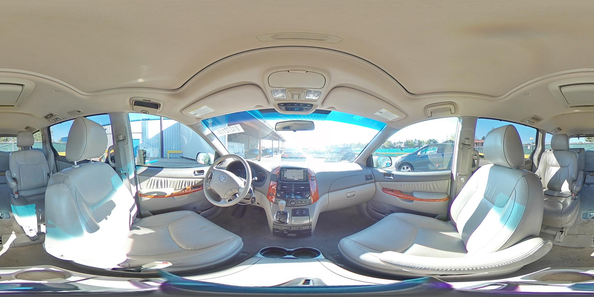 2010 TOYOTA SIENNA