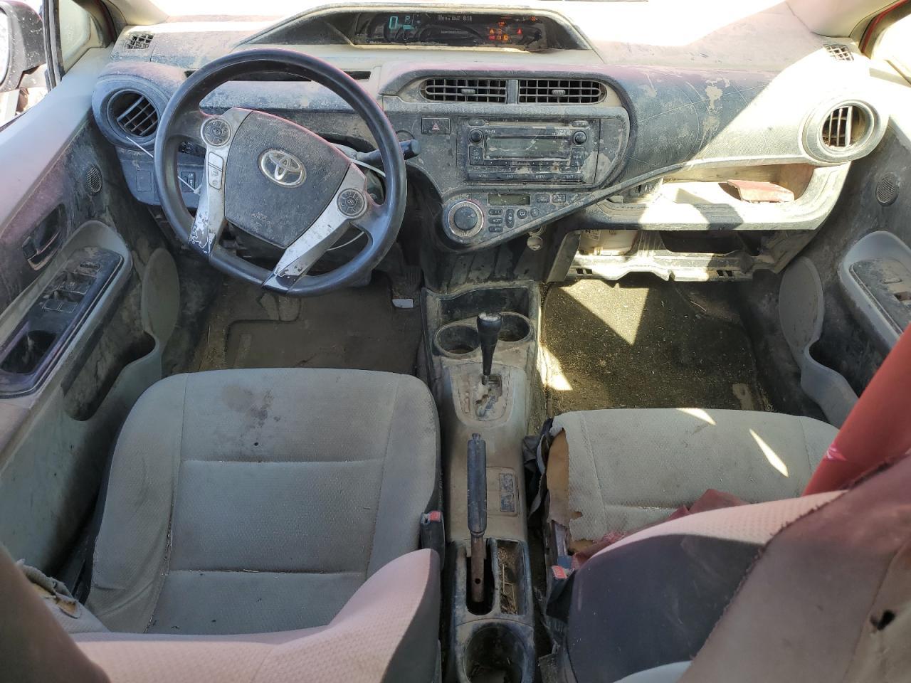2014 TOYOTA Prius c