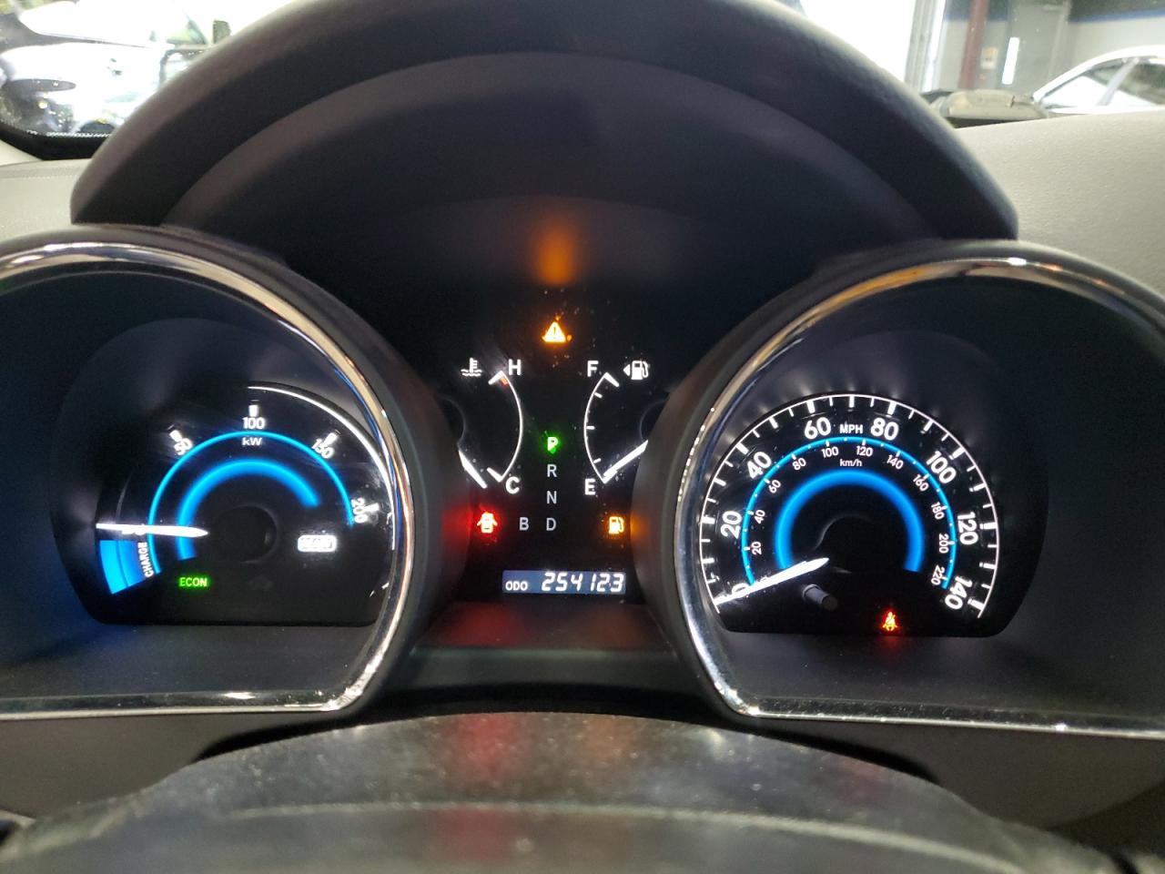2010 TOYOTA HIGHLANDER