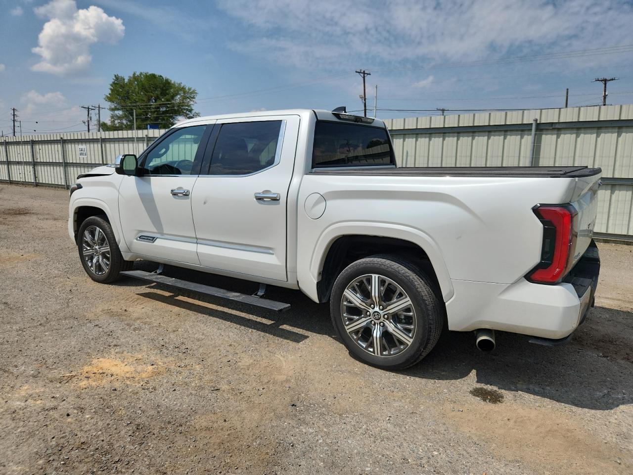 2023 TOYOTA TUNDRA