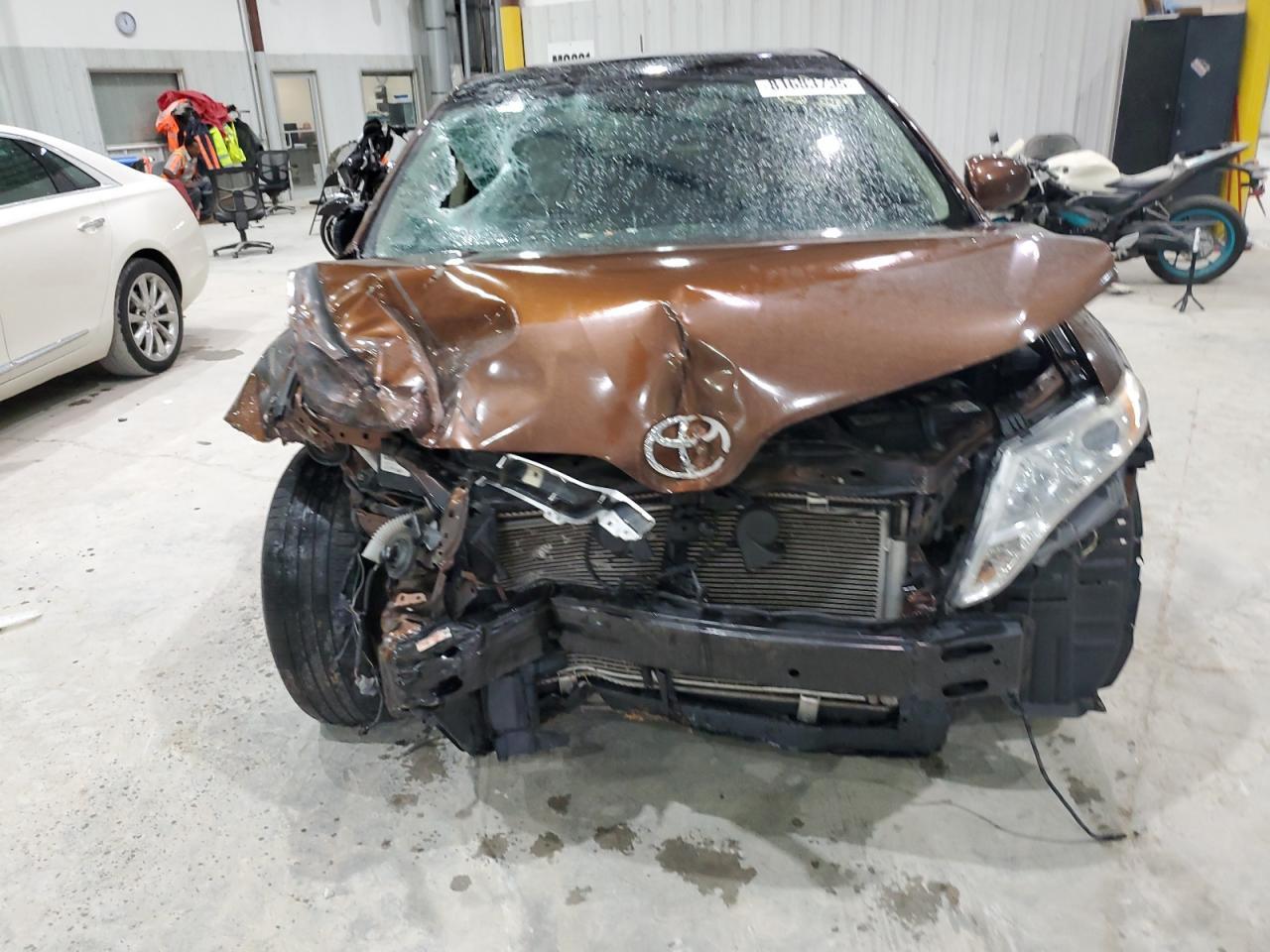2010 TOYOTA VENZA