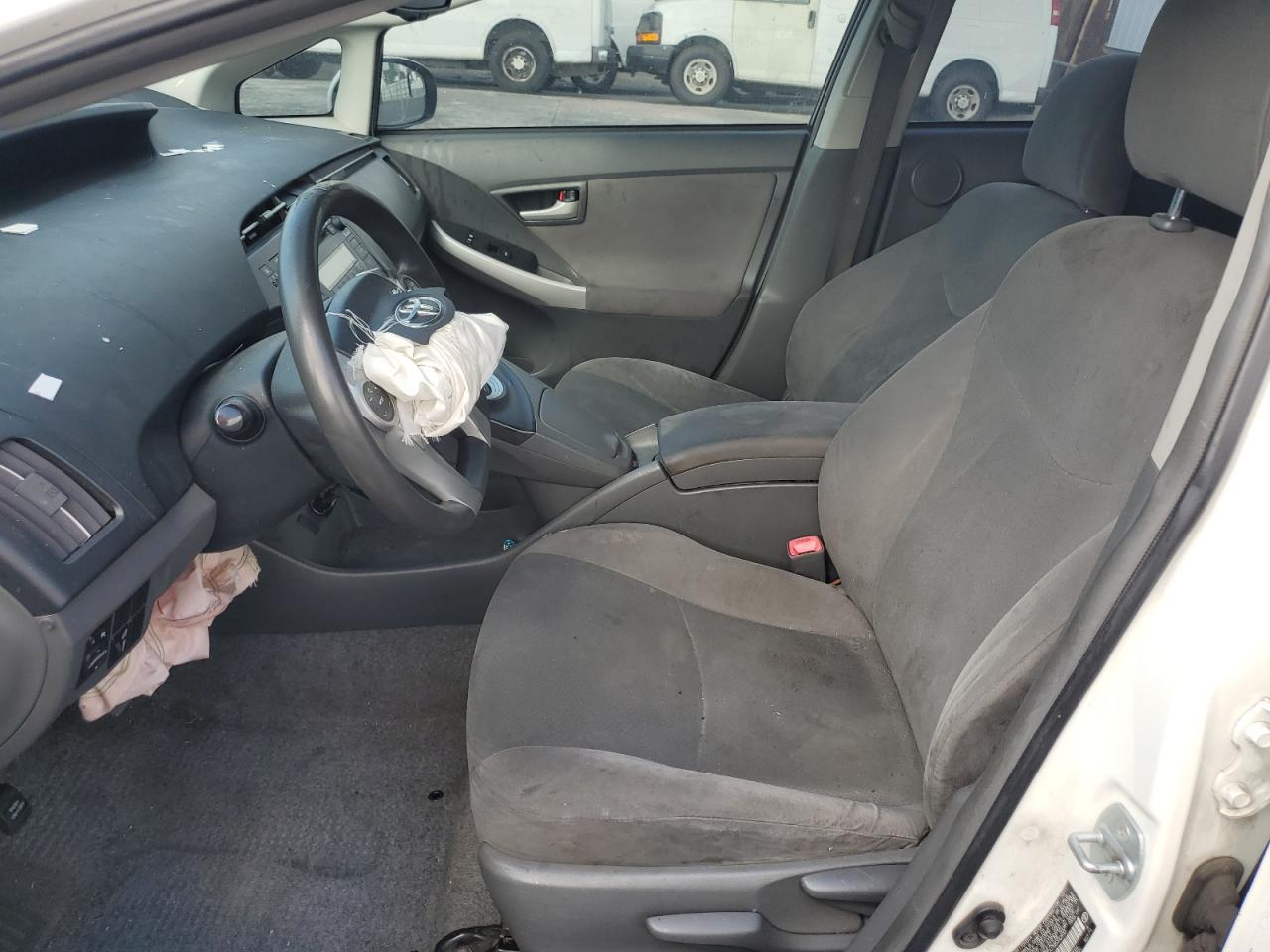 2011 TOYOTA PRIUS