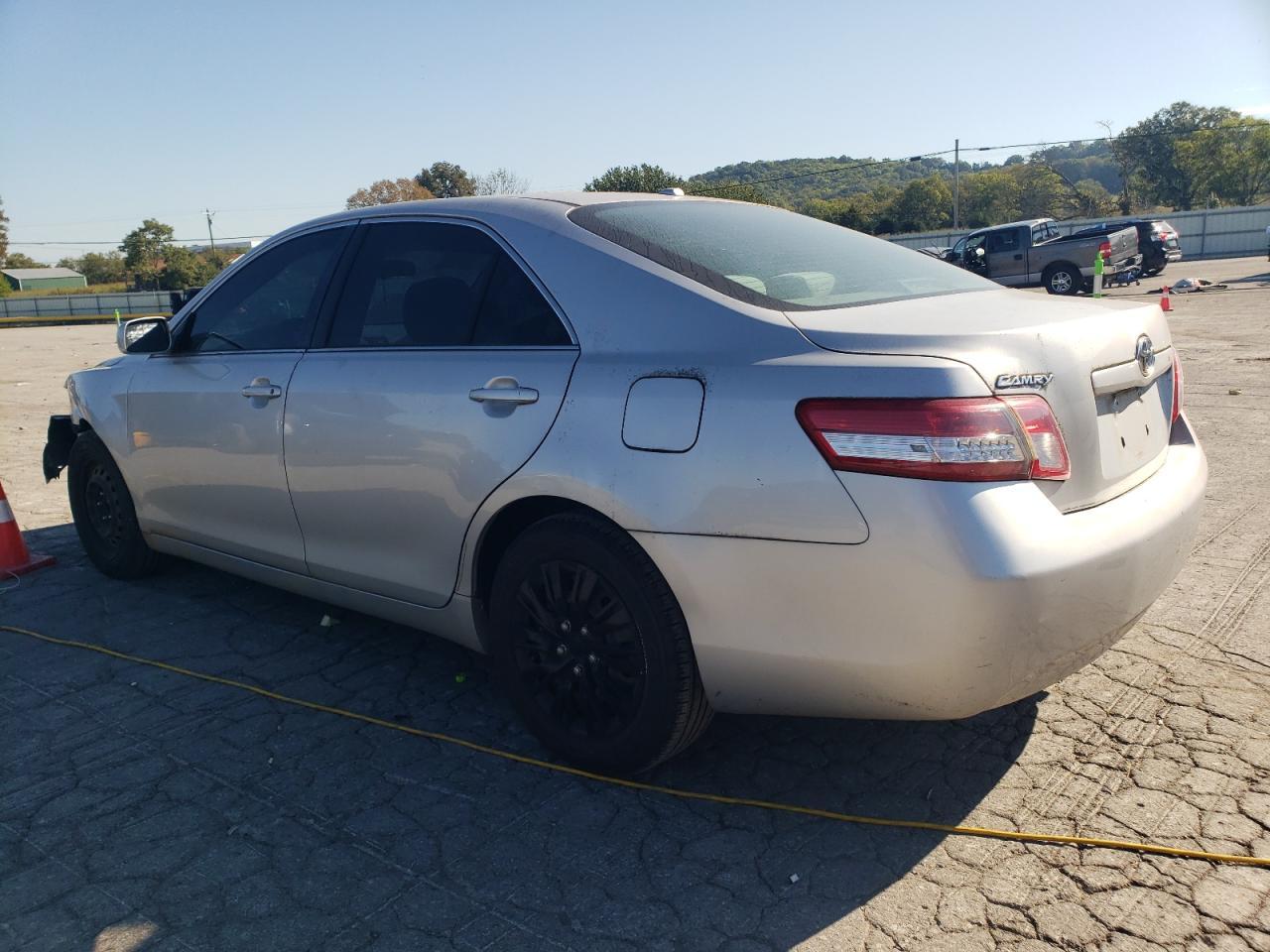 2010 TOYOTA CAMRY
