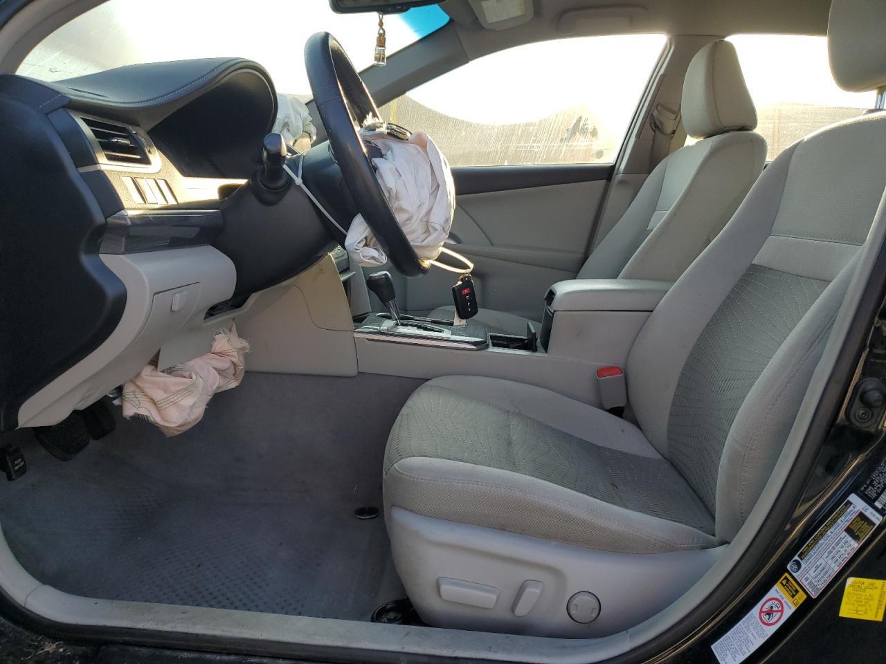 2014 TOYOTA CAMRY