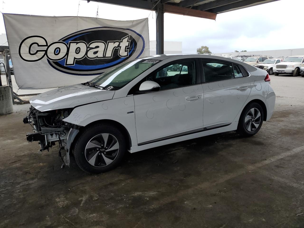 2017 HYUNDAI Ioniq