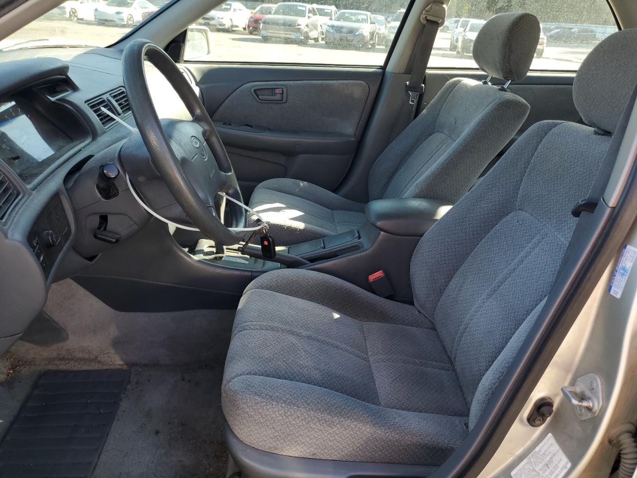 2001 TOYOTA CAMRY