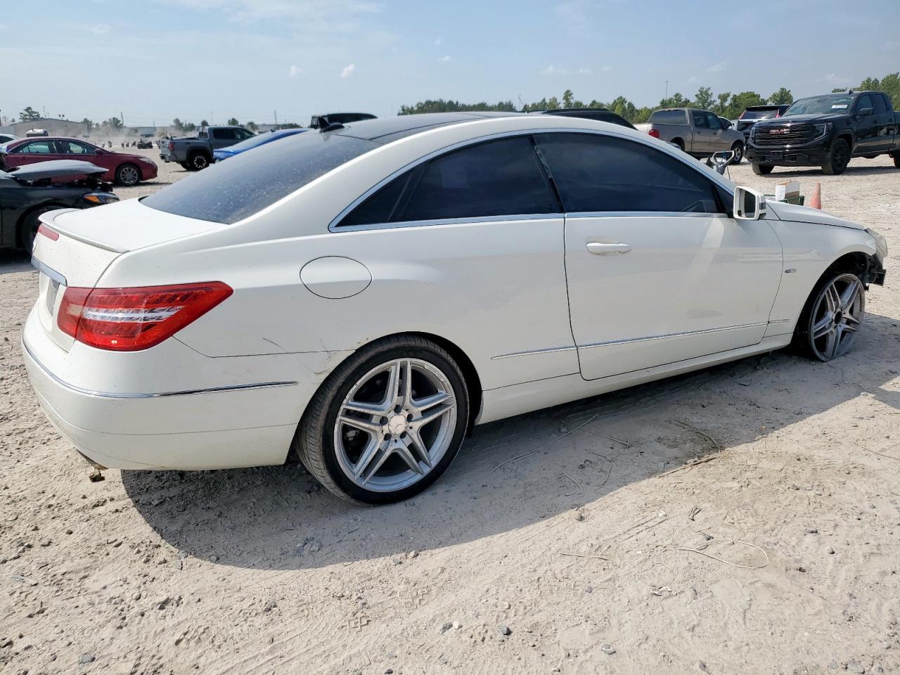 2012 MERCEDES-BENZ E-Class