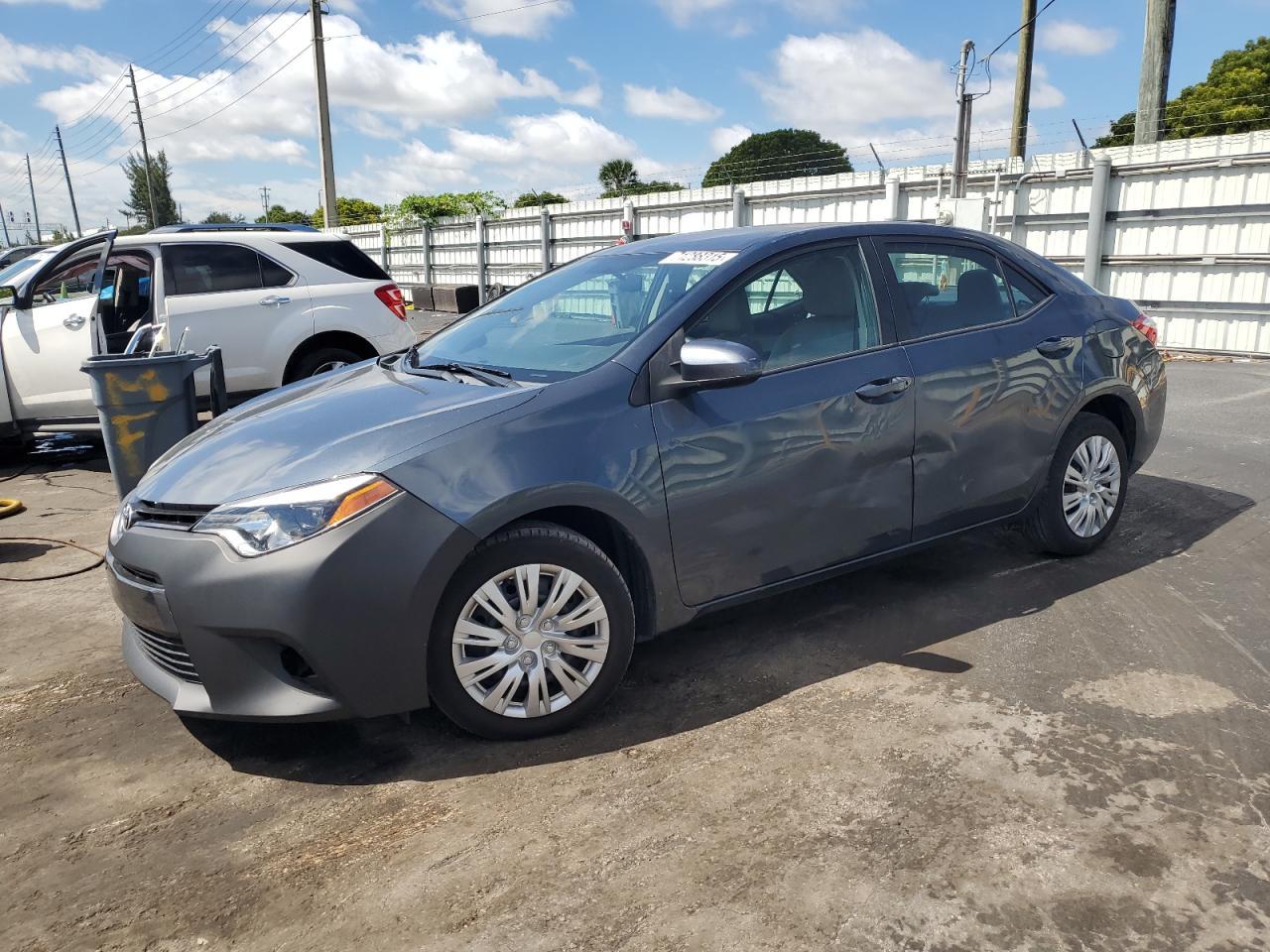 2016 TOYOTA COROLLA