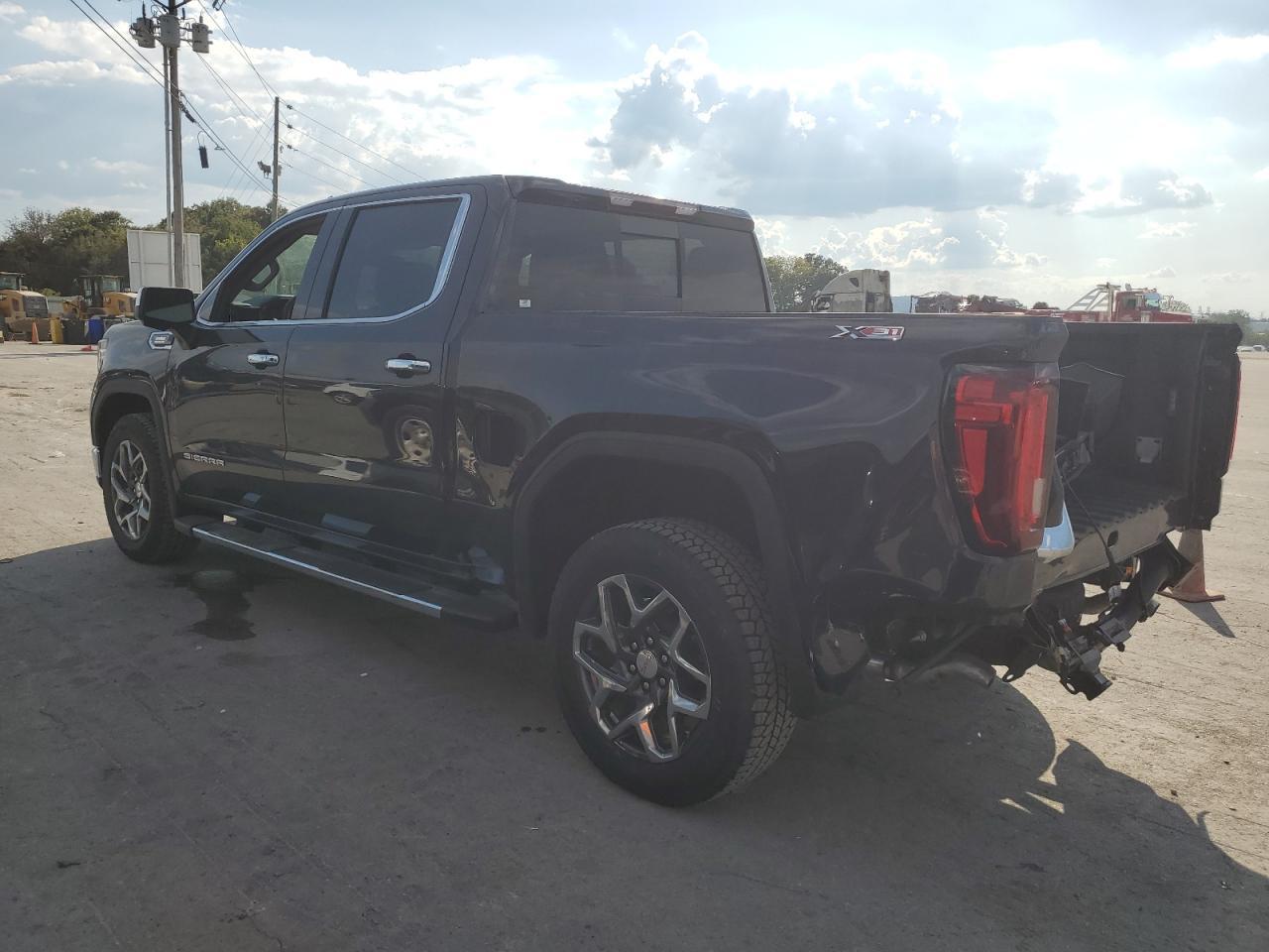 2024 GMC Sierra