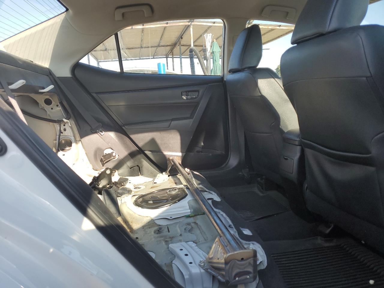 2017 TOYOTA COROLLA