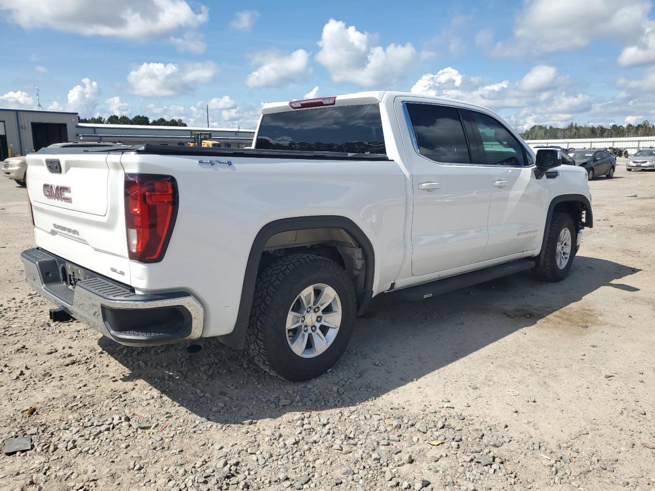 2022 GMC Sierra