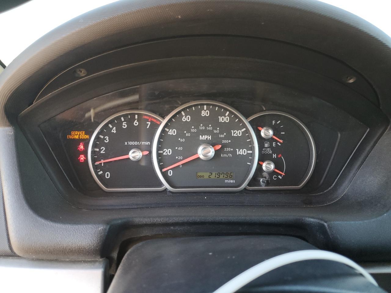 2004 MITSUBISHI Galant