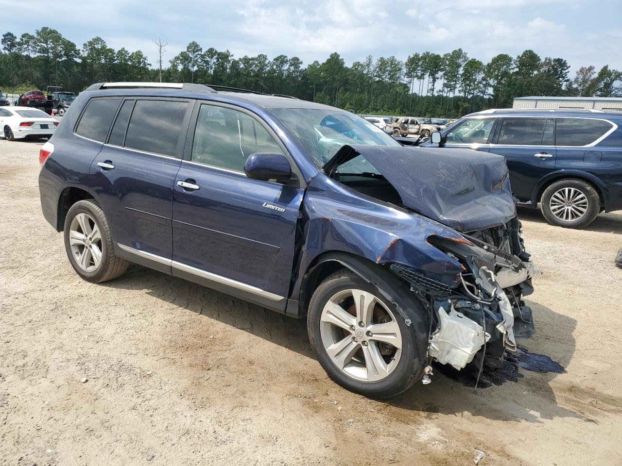 2011 TOYOTA HIGHLANDER