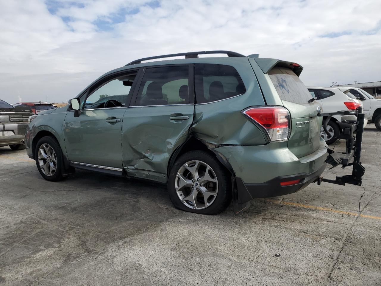 2017 SUBARU FORESTER
