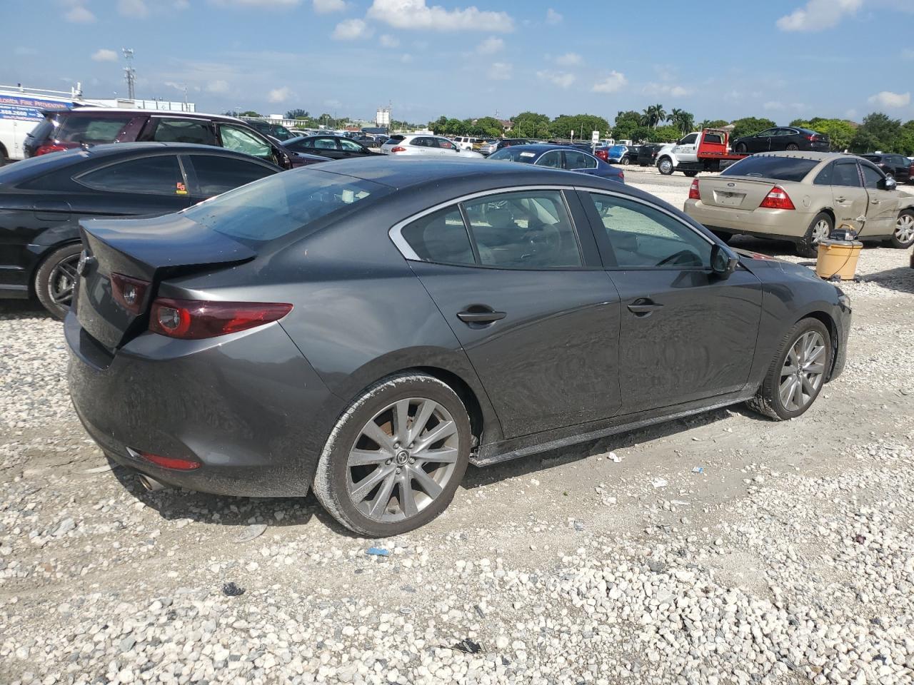 2022 MAZDA 3