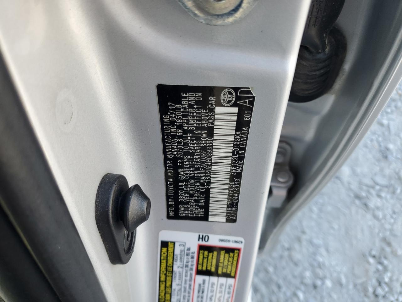 2017 TOYOTA COROLLA