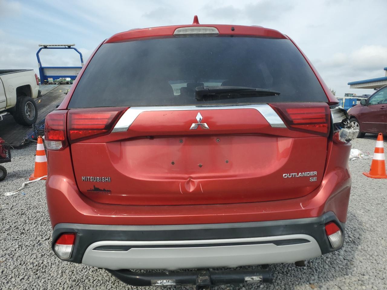 2019 MITSUBISHI outlander