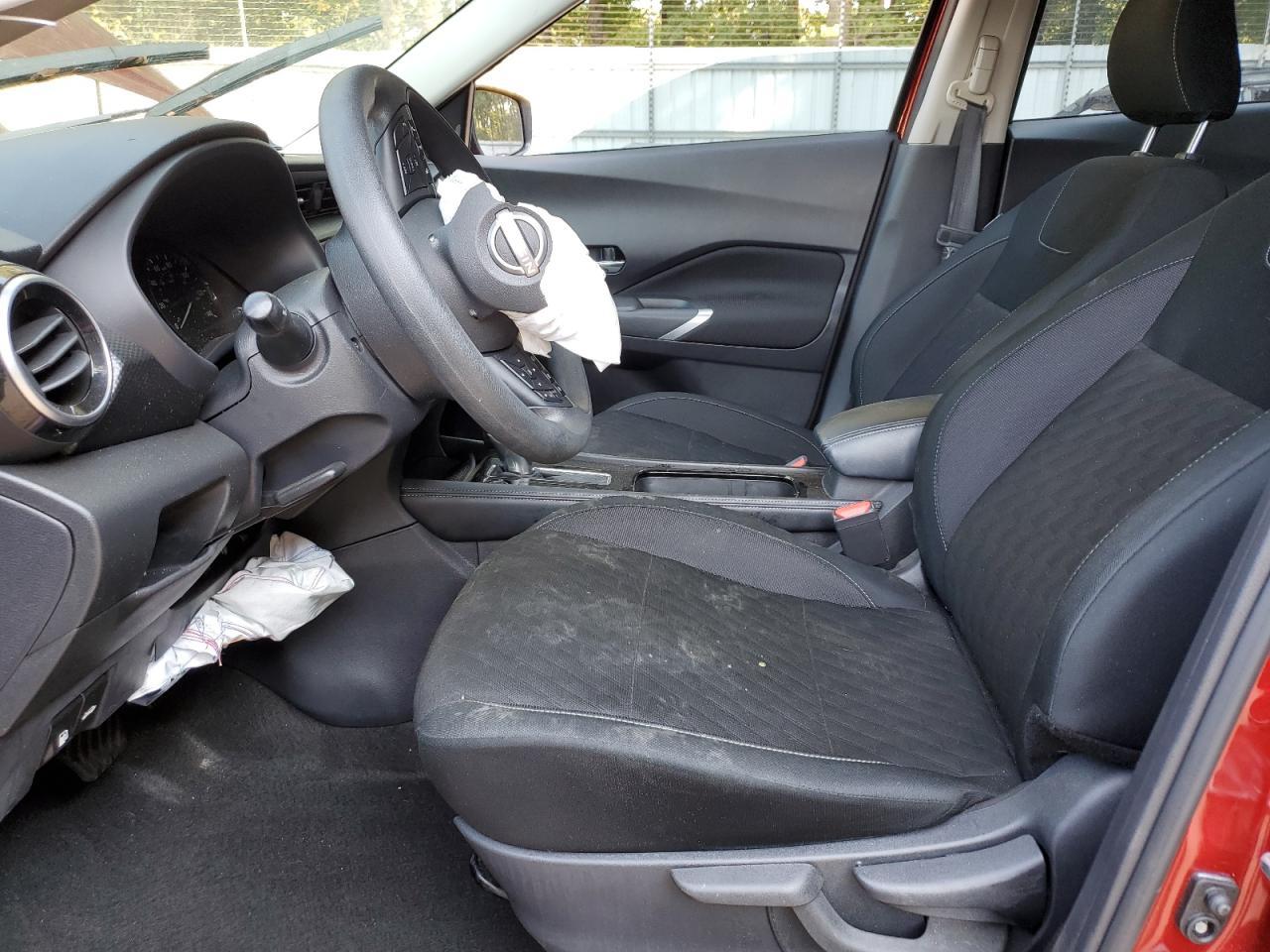 2024 NISSAN KICKS