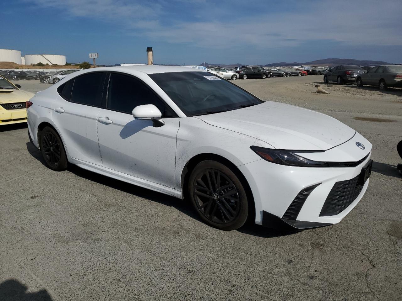 2025 TOYOTA CAMRY
