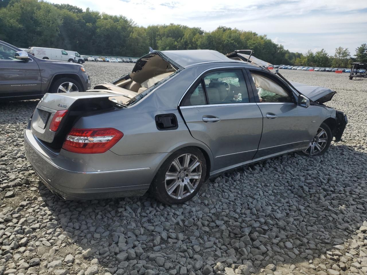 2012 MERCEDES-BENZ E-Class