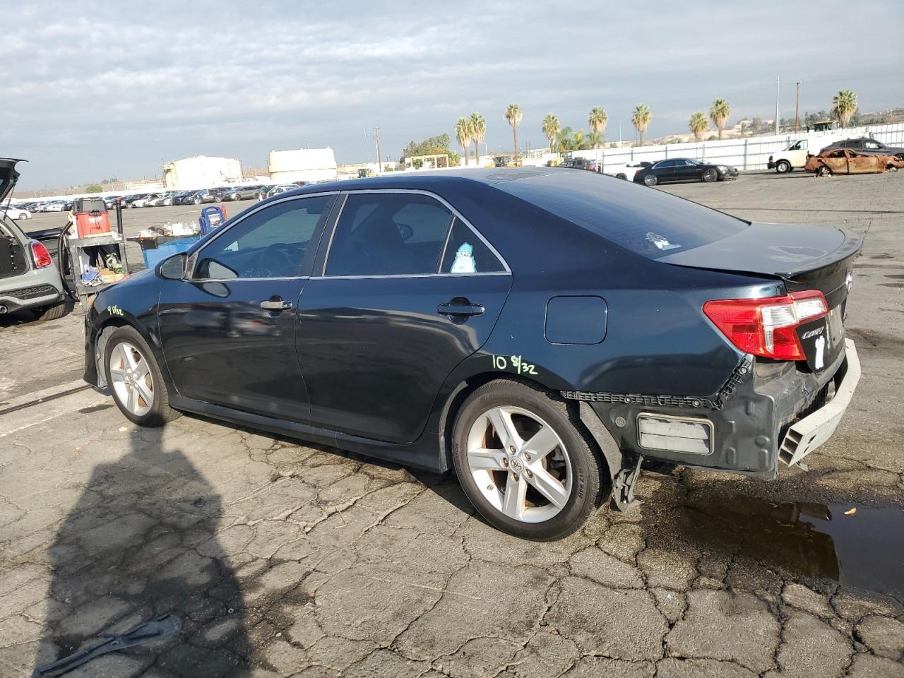 2014 TOYOTA CAMRY