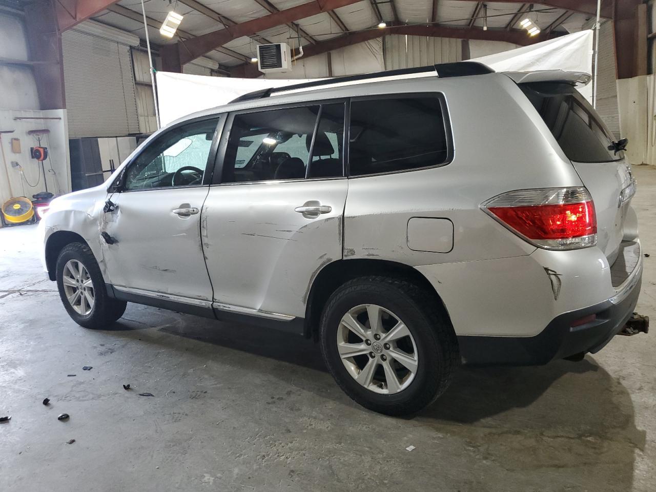 2013 TOYOTA HIGHLANDER