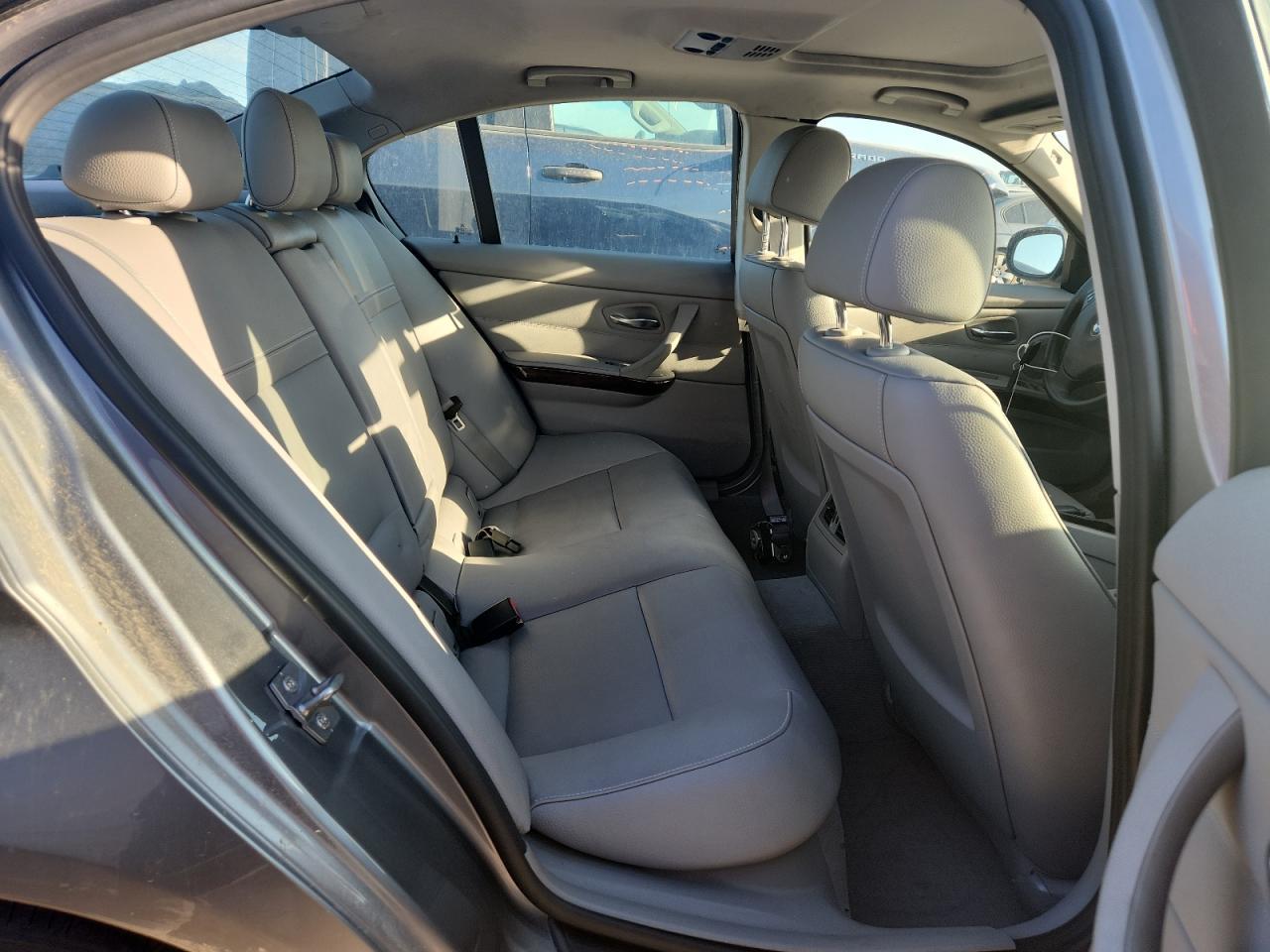 2011 BMW 3 SERIES