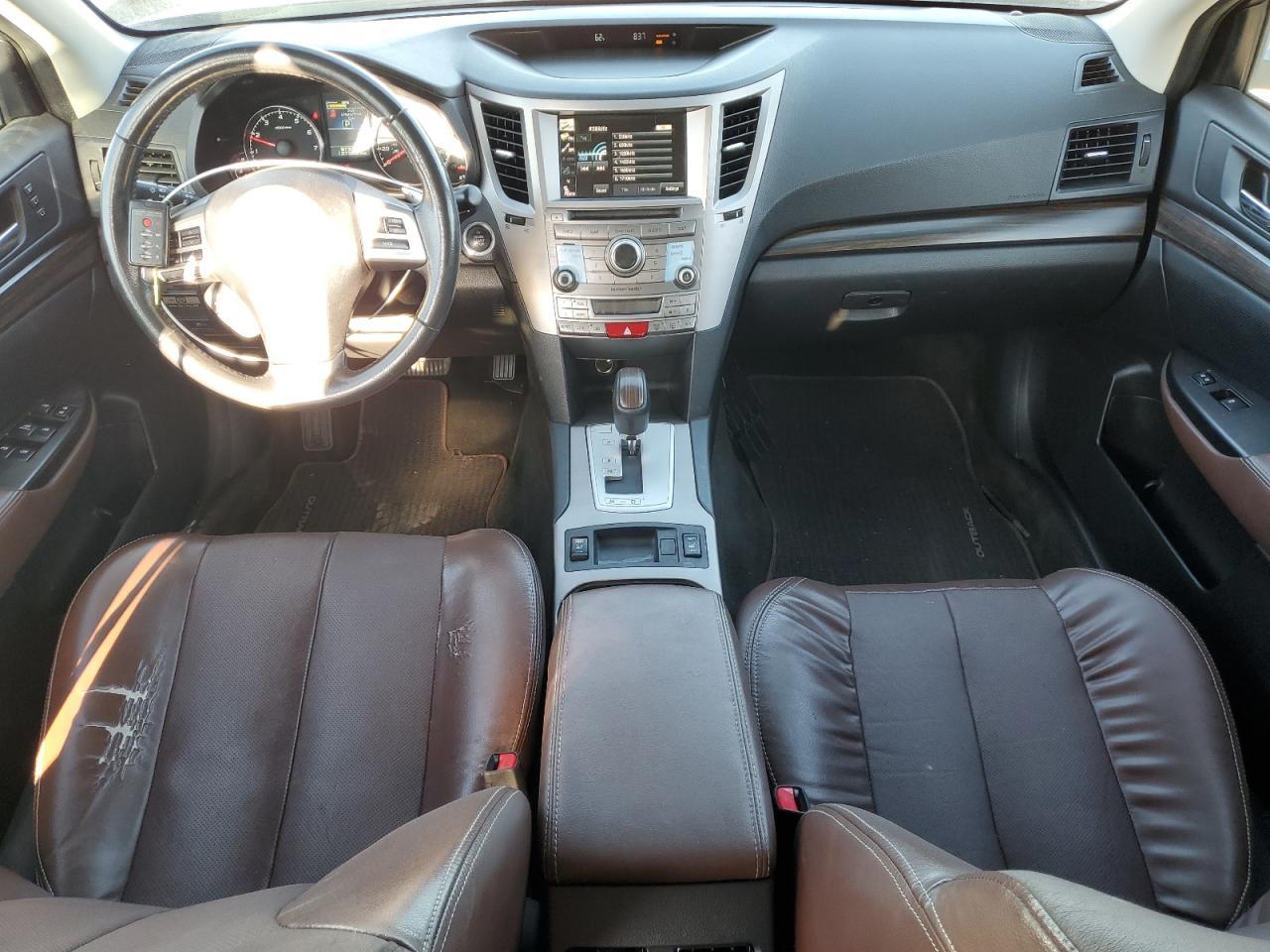 2013 SUBARU Outback