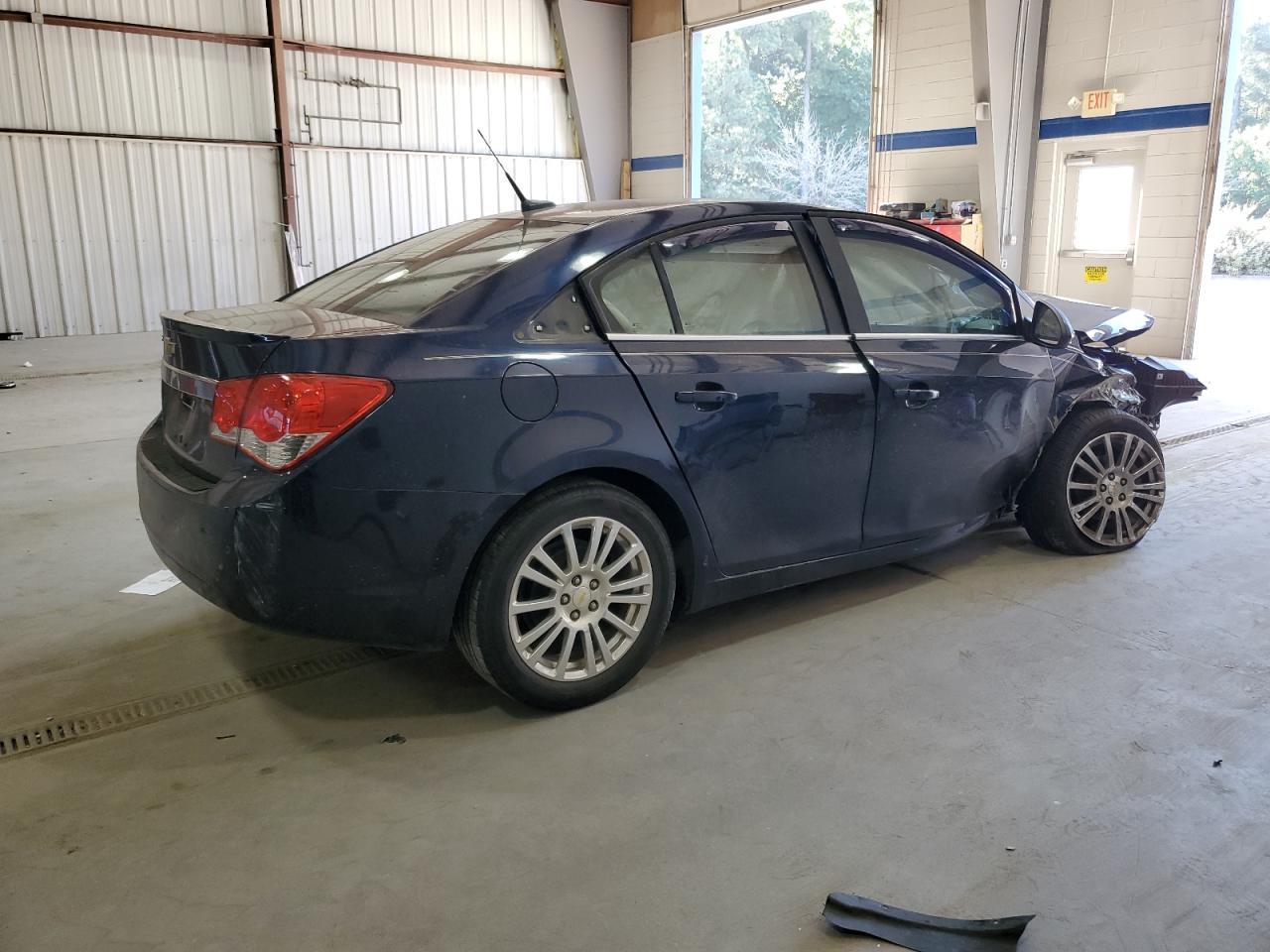 2011 CHEVROLET CRUZE