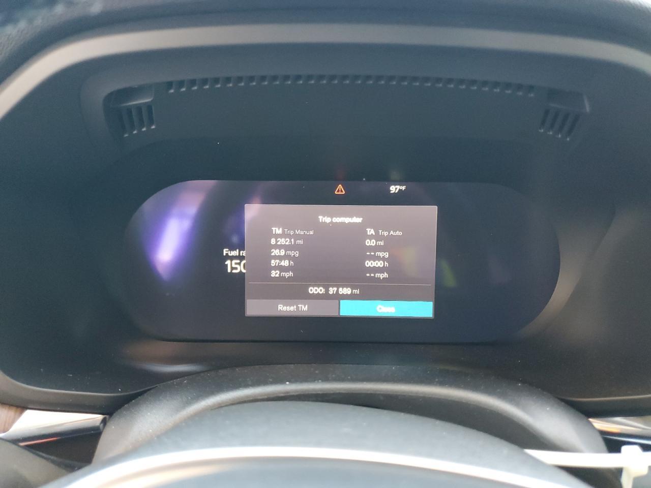2022 VOLVO XC60
