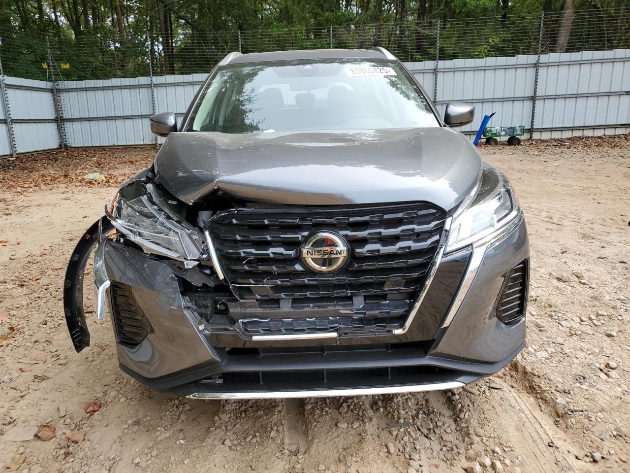 2021 NISSAN KICKS