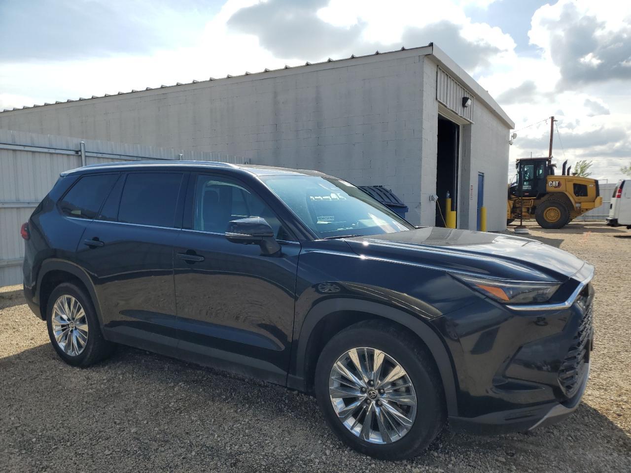 2024 TOYOTA HIGHLANDER