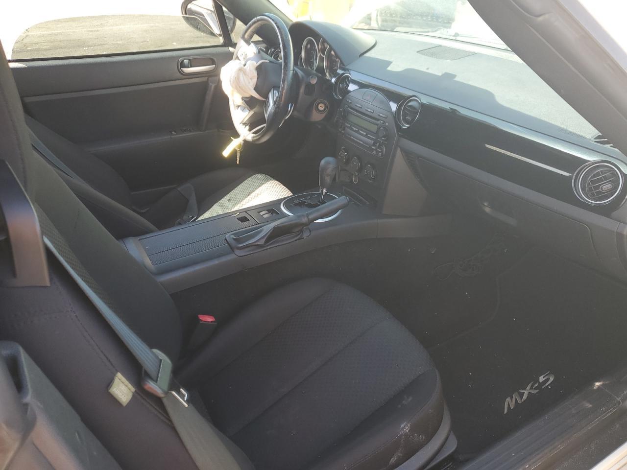 2006 MAZDA MX-5 Miata
