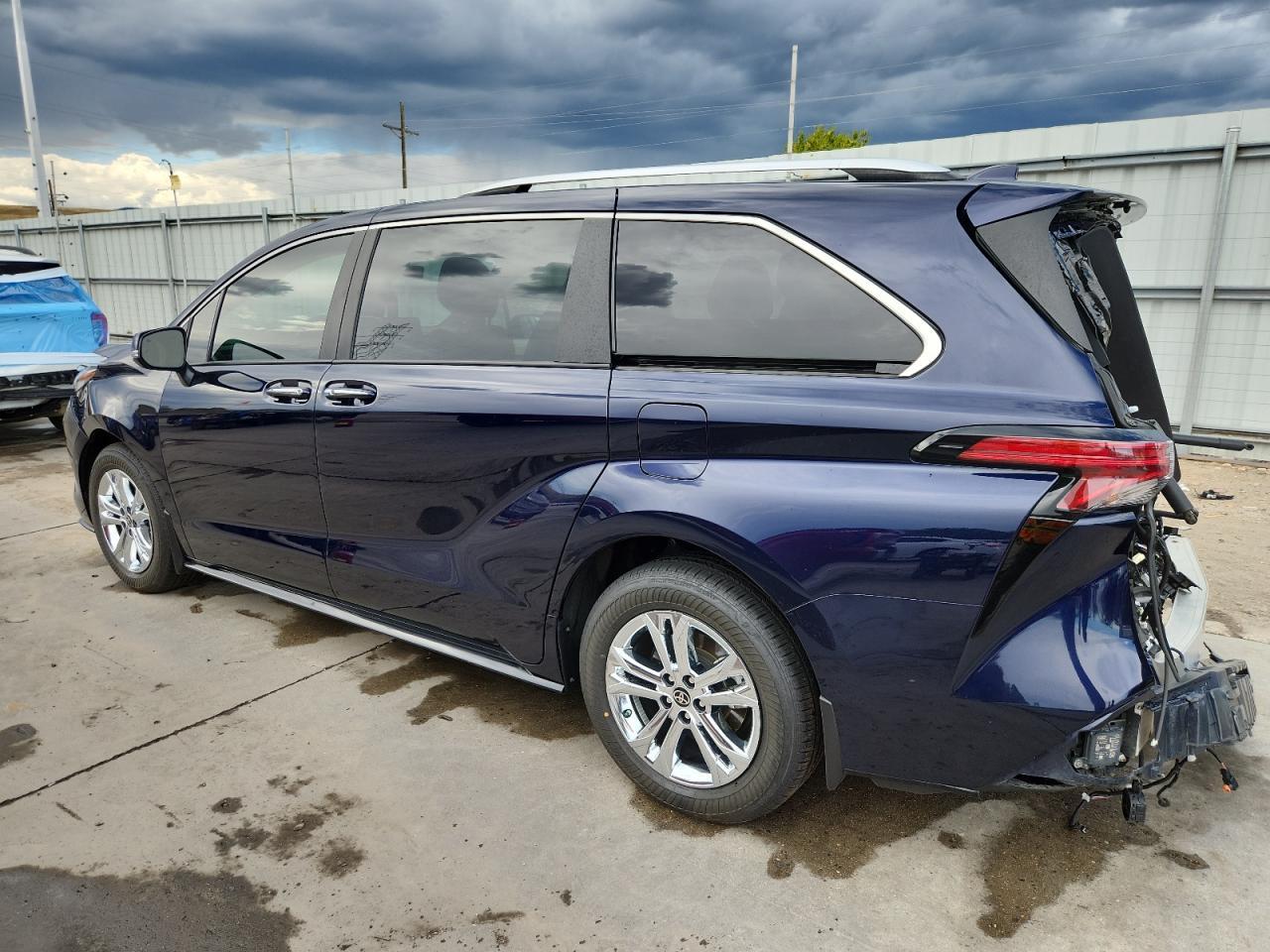 2022 TOYOTA SIENNA